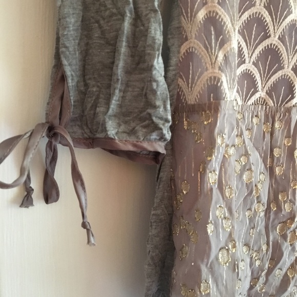 Anthropologie Embellished tee size S - Picture 2 of 6